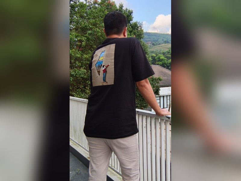 Kaos custom (pesanan pelanggan)